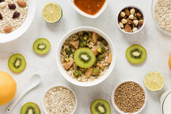oatmeal kiwi nuts oats 560x373jpg